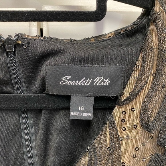 Dress - Picture 6 of 9